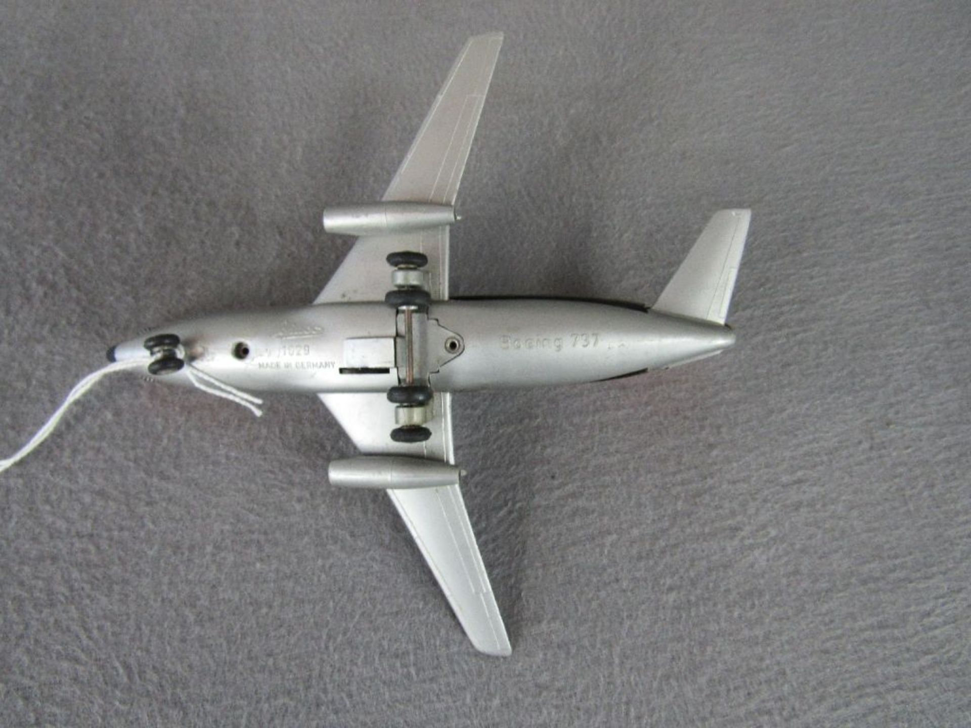 Blechspielzeug Flugzeug Schuko Boing 737 Modell 1029 Spannweite 17cm - Bild 4 aus 6