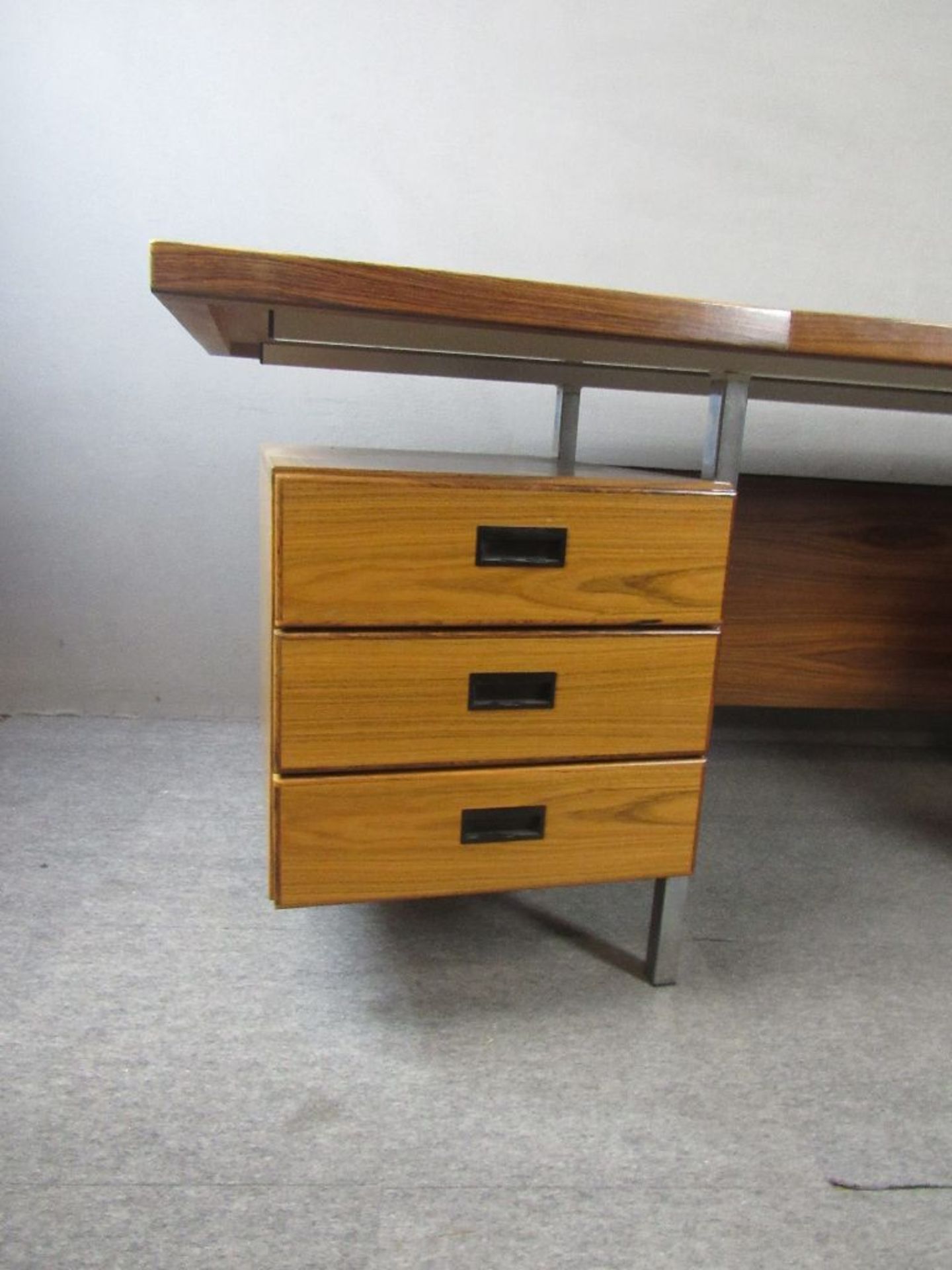 Designer Schreibtisch 60er Jahre ca.185x78cm geschwungene Form - Bild 2 aus 8