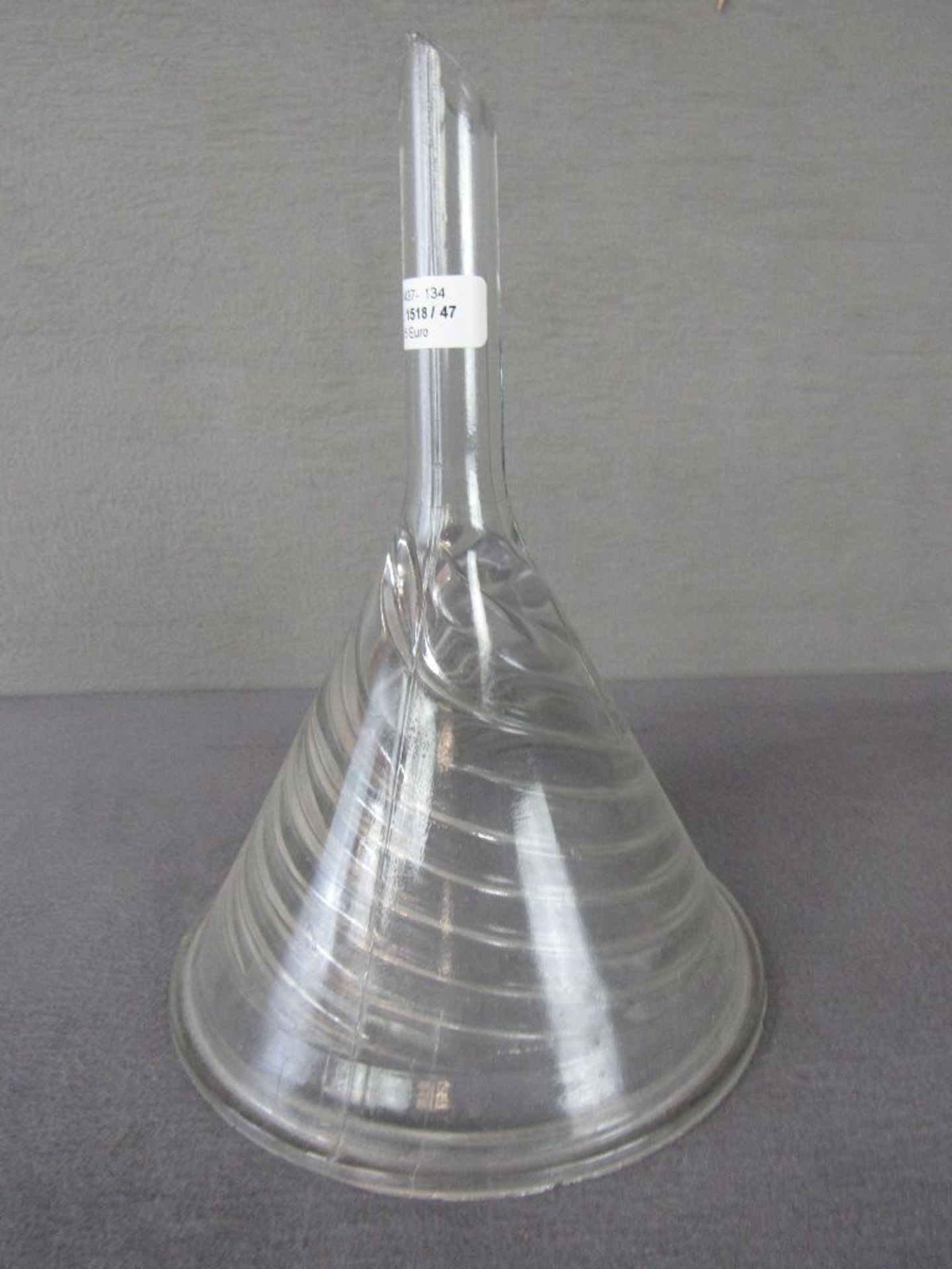 Großer Pressglas Glastrichter Hersteller Uhrbanti Made in Germany Höher:31cm
