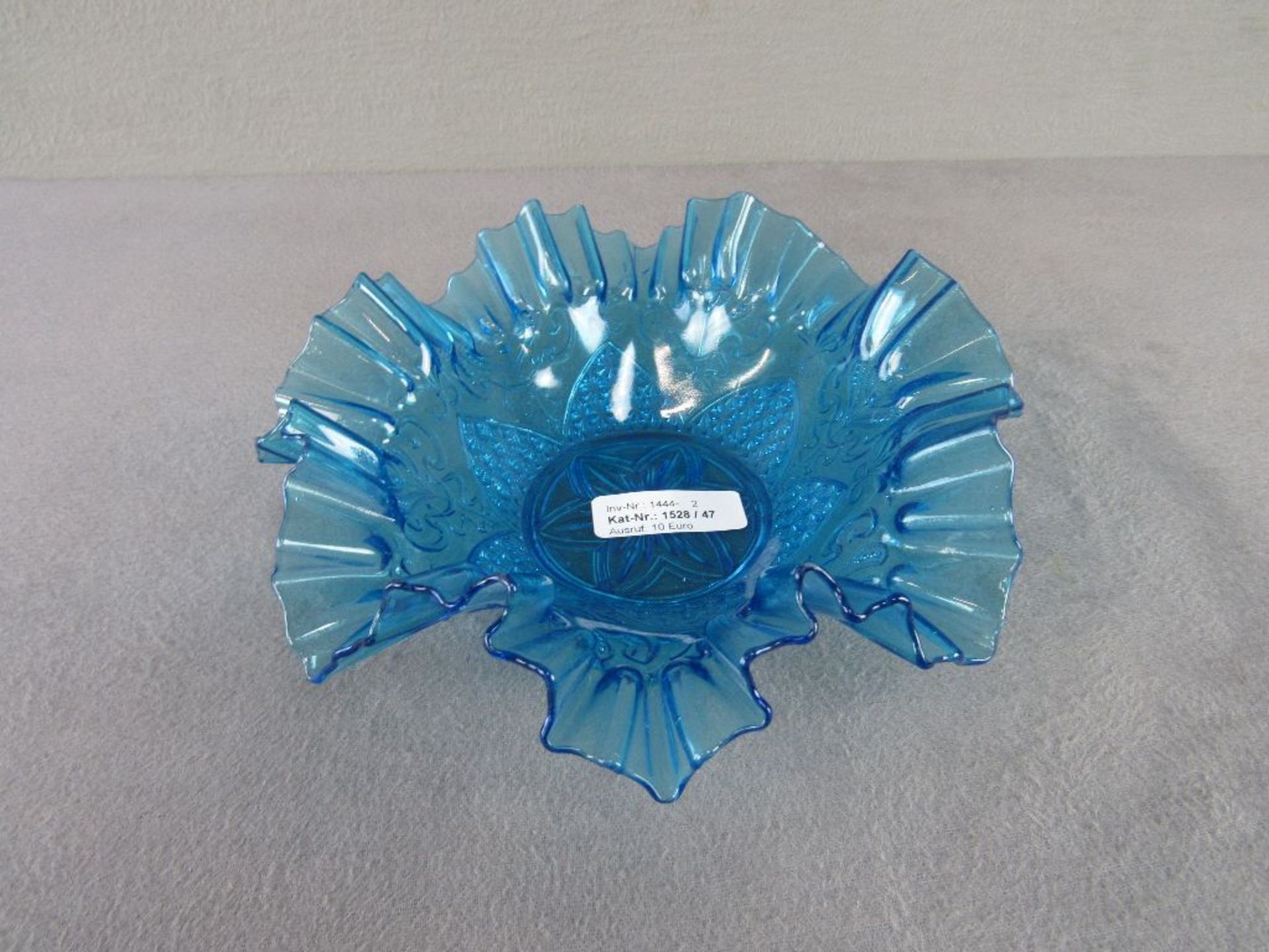 Glasschale Rüschenschale um 1910 Blauglas Durchmesser 24cm