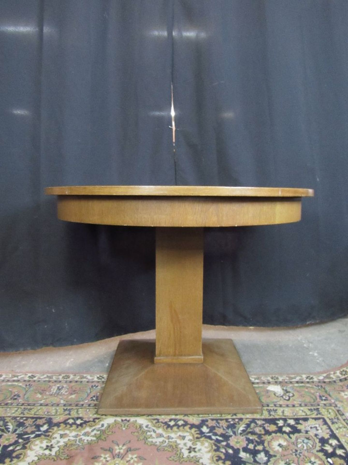 Art Deco Coffeetable Herrenzimmer geometrisches Design Durchmesser 91cm