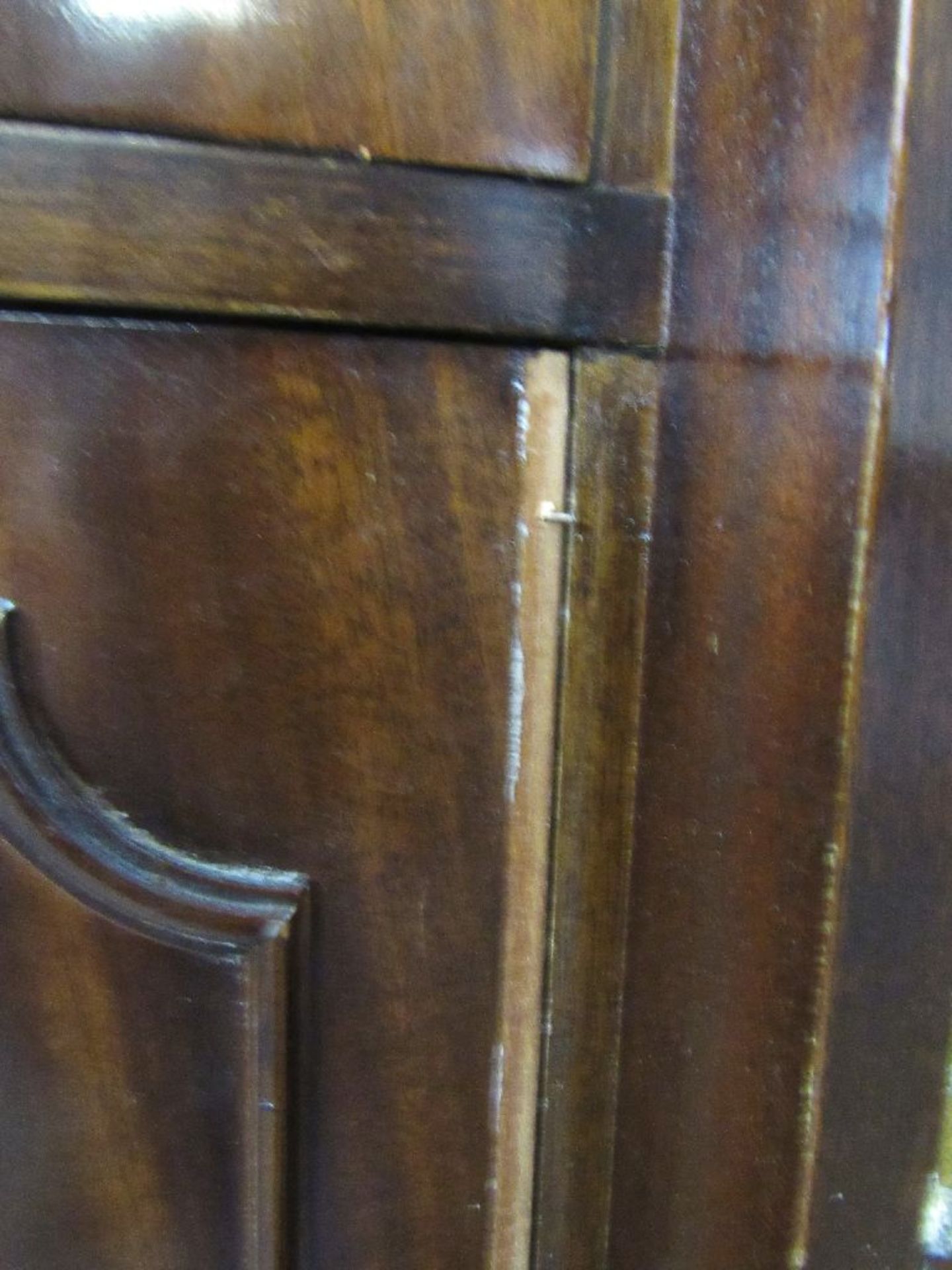 Schöner englischer Vitrinenschrank Butzenscheiben Butzenverglasung zweiteilig ca.185x42x199cm - Bild 9 aus 10