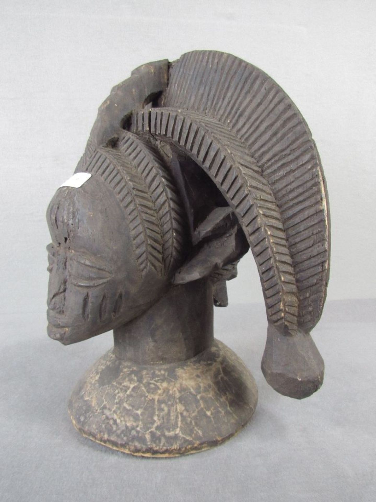 Zwei afrikanische Torwächter Skulpturen Nigeria geschätzt um 1930 30cm hoch - Bild 4 aus 8