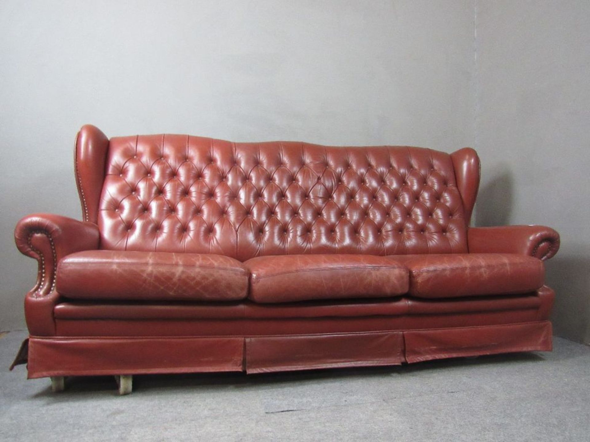 Chesterfield Sofa weinrotes Leder 3 Sitzer groß ca.215cm breit