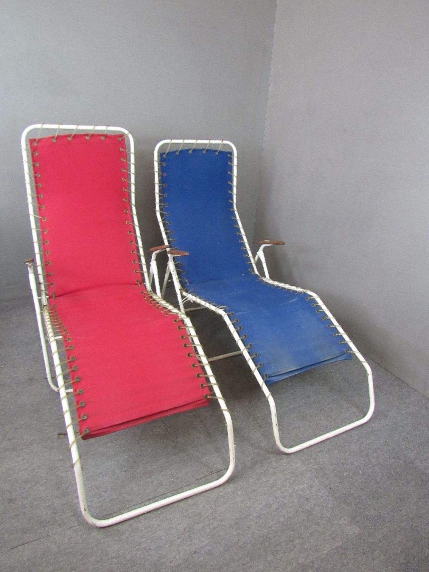 Zwei Vintage 60er Jahre Liegestühle Teak Armlehnen Made in Denmark Hersteller Homa 2 Stück blau
