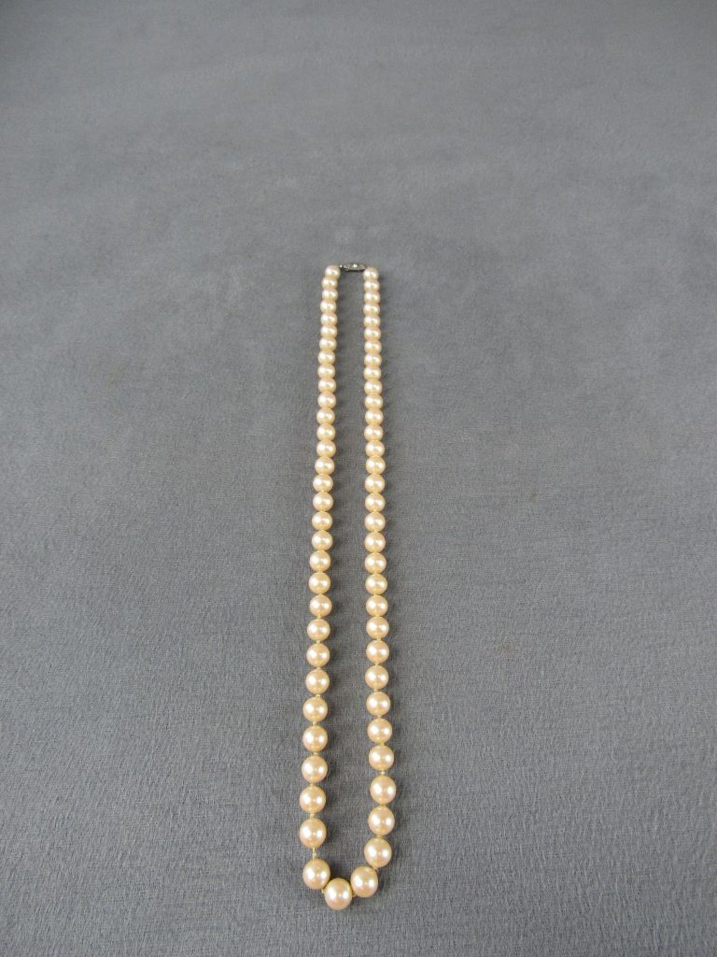Perlenkette 60 cm lang 835er Schließe