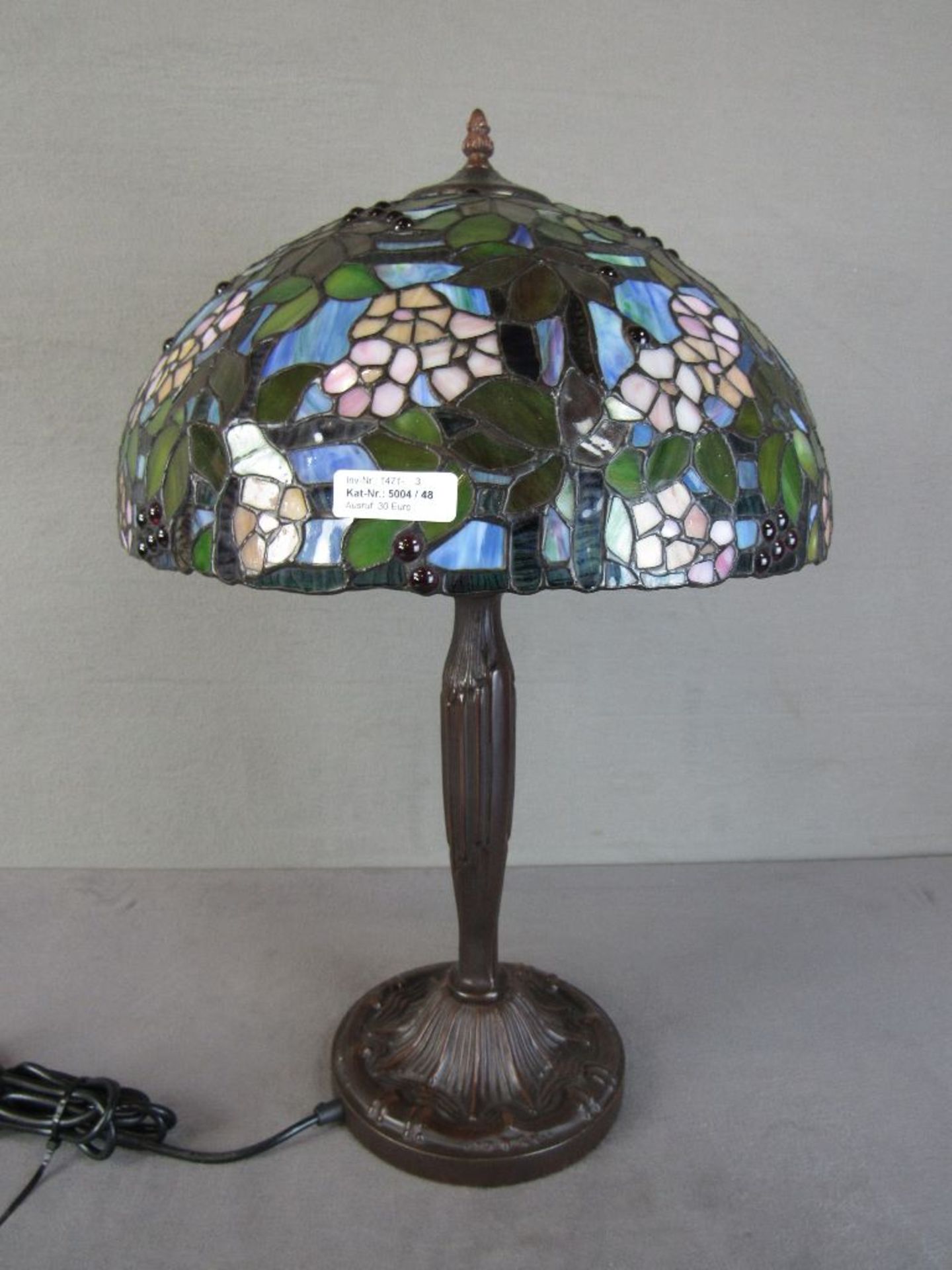 Schöne Tischlampe zweiflammig in traumhafter Tiffanymanier 65cm hoch