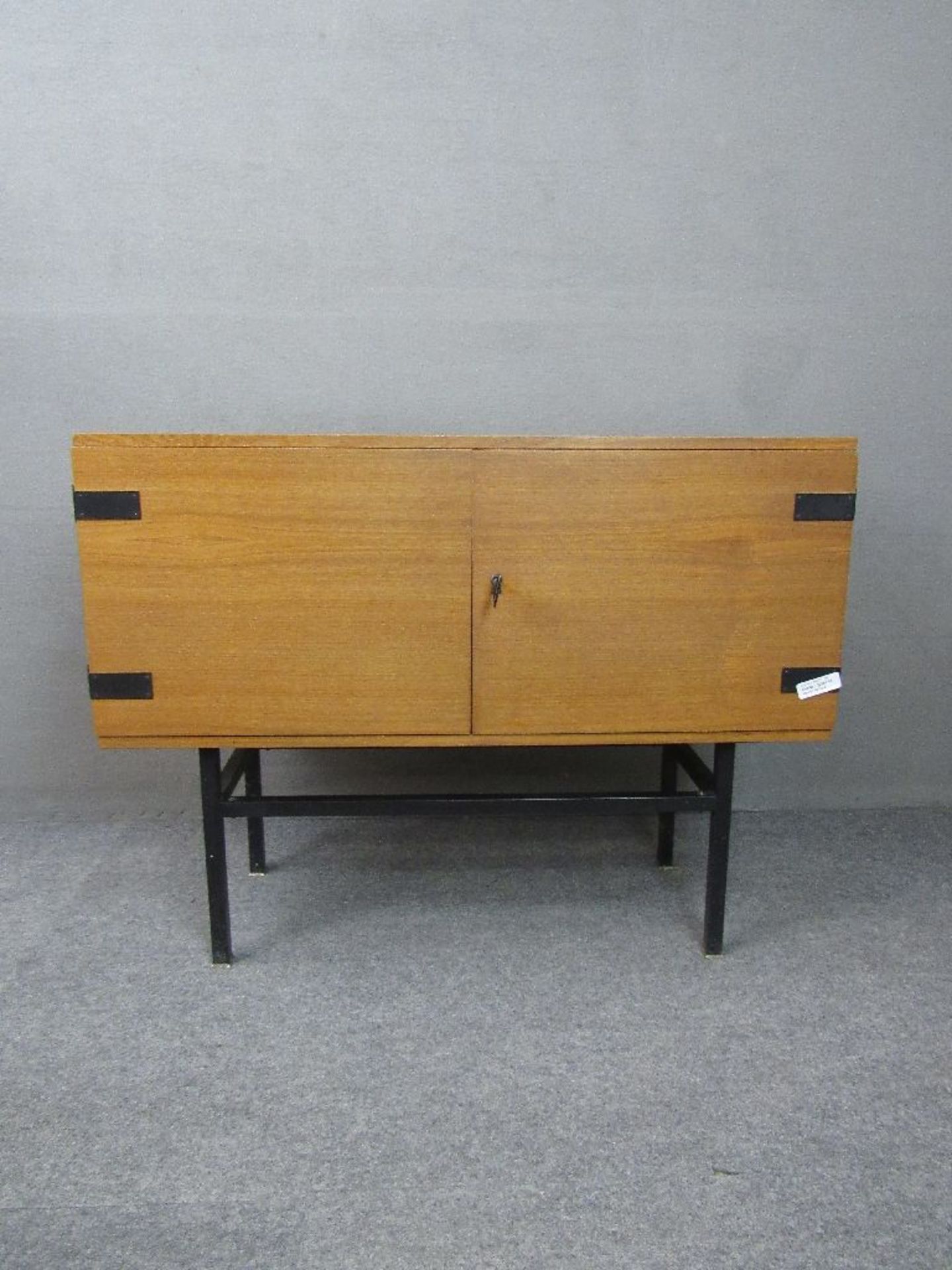 Kleiner Halbschrank Metallbeine Vintage 60er Jahre Teak 88x34x65cm Heinrich Vogt