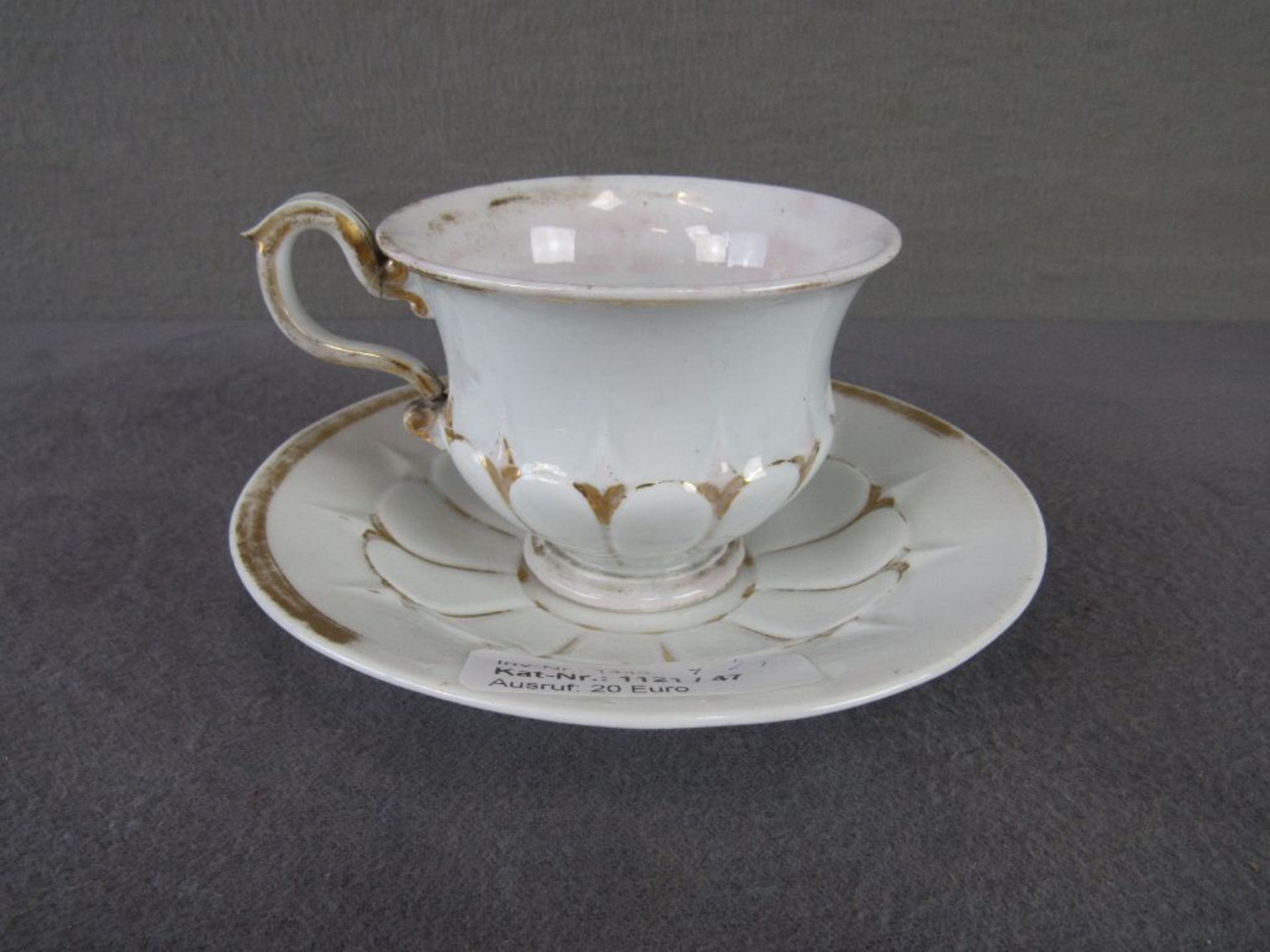 Meissen Schwertermarke Tasse auf Untertasse