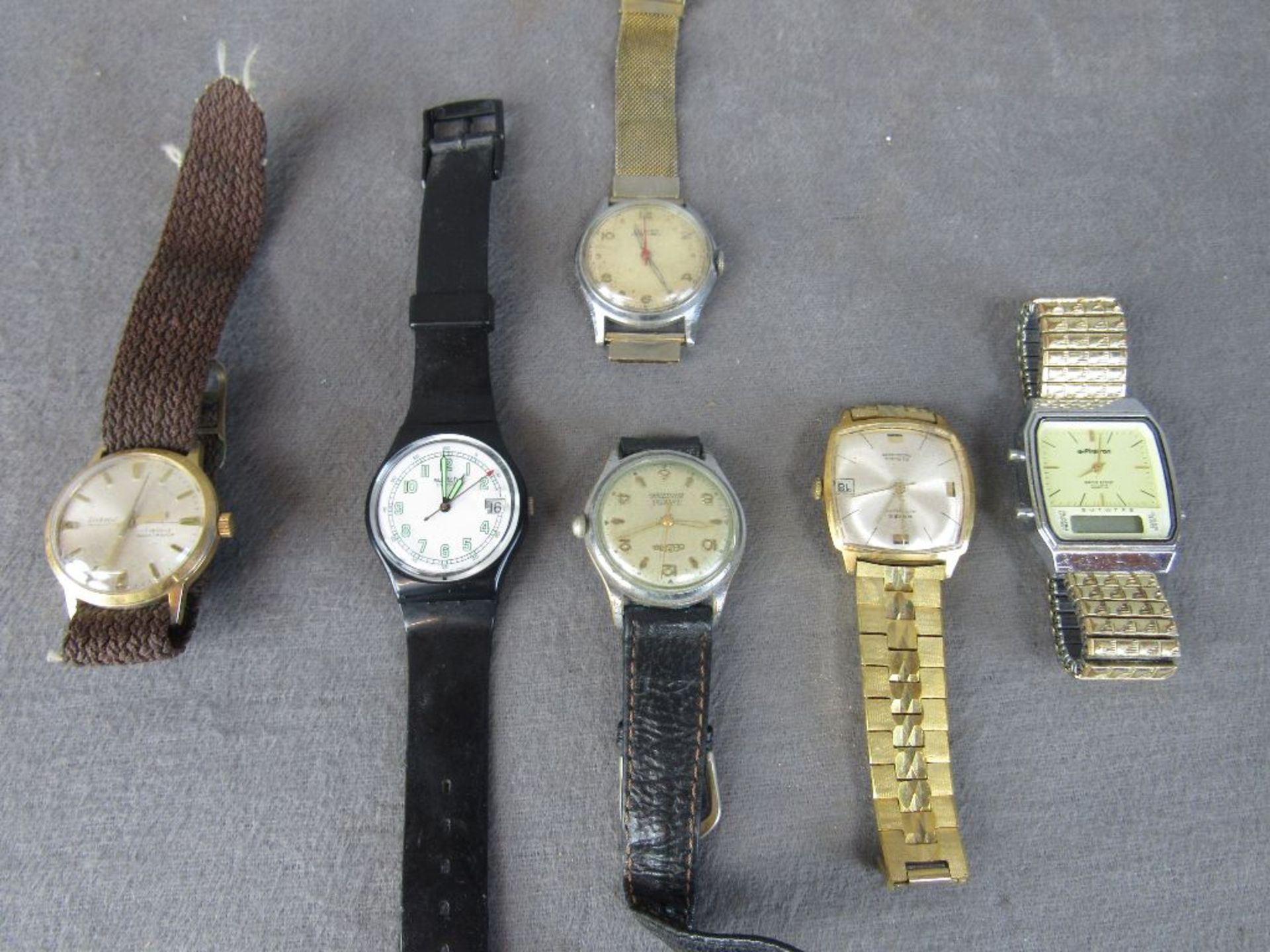 Interessantes Konvolut Armbanduhren und Uhrenarmbänder 50er Jahre unsortiert - Image 3 of 6