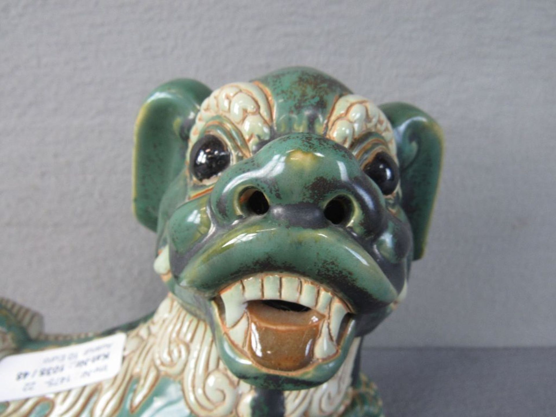 Chinesischer Fu Hund signiert Thary oder ähnlich lasierte Keramik 25cm lang - Bild 2 aus 6