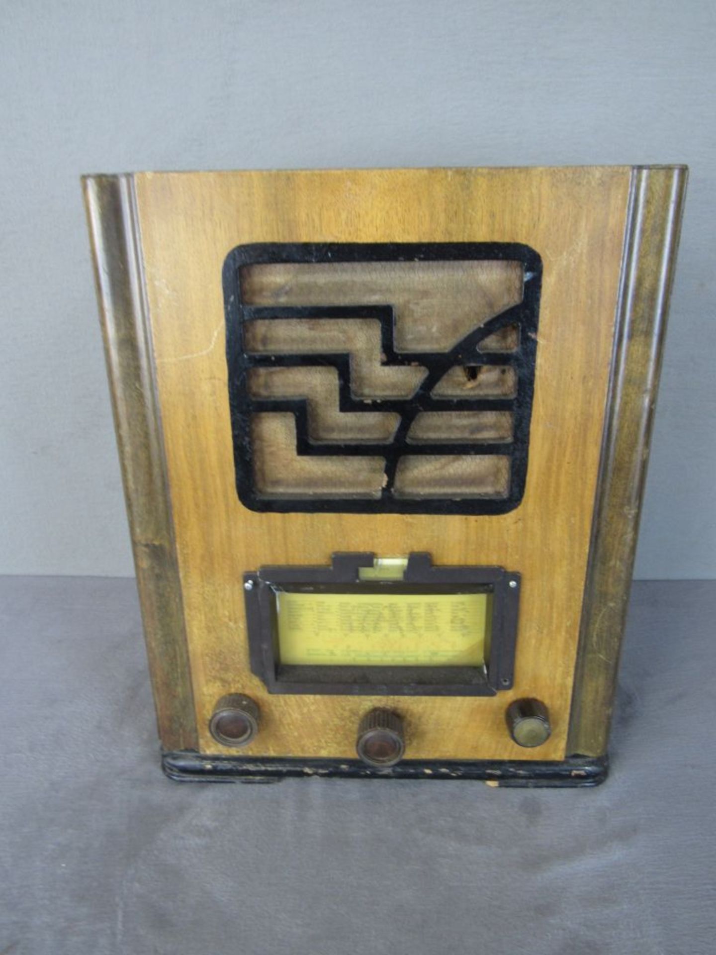 Röhrenradio Sierra um 1930 40x28x48cm