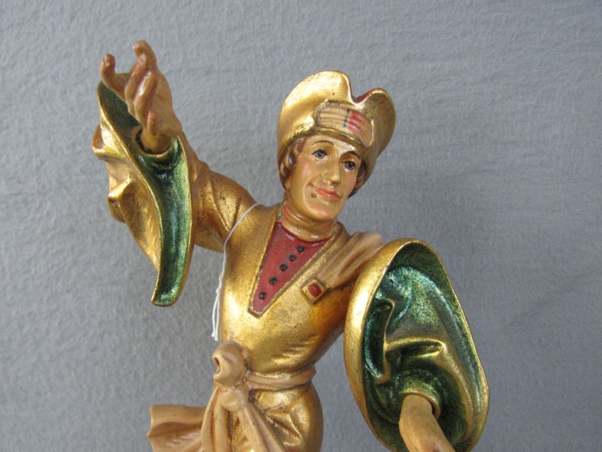 Zwei geschnitzte Figuren farbig gefasst Moriskentänzer sehr detailgetreu 25cm hoch - Image 5 of 6
