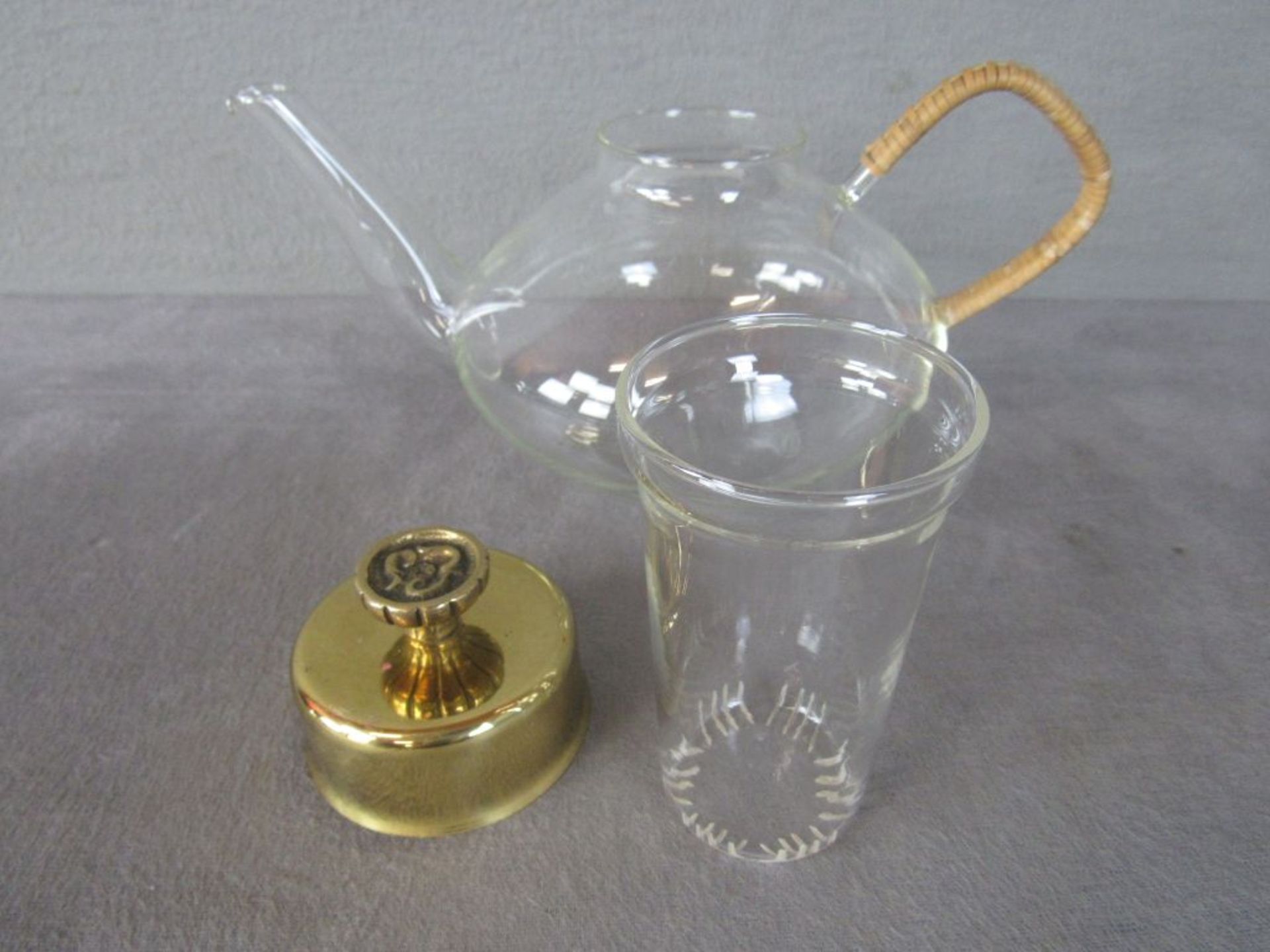 Jenaer Glas Teekanne mit Einsatz wohl Wagenfeld Höhe:14,5cm Breite:27cm Fassungsvermögen: 1 Liter - Image 4 of 8