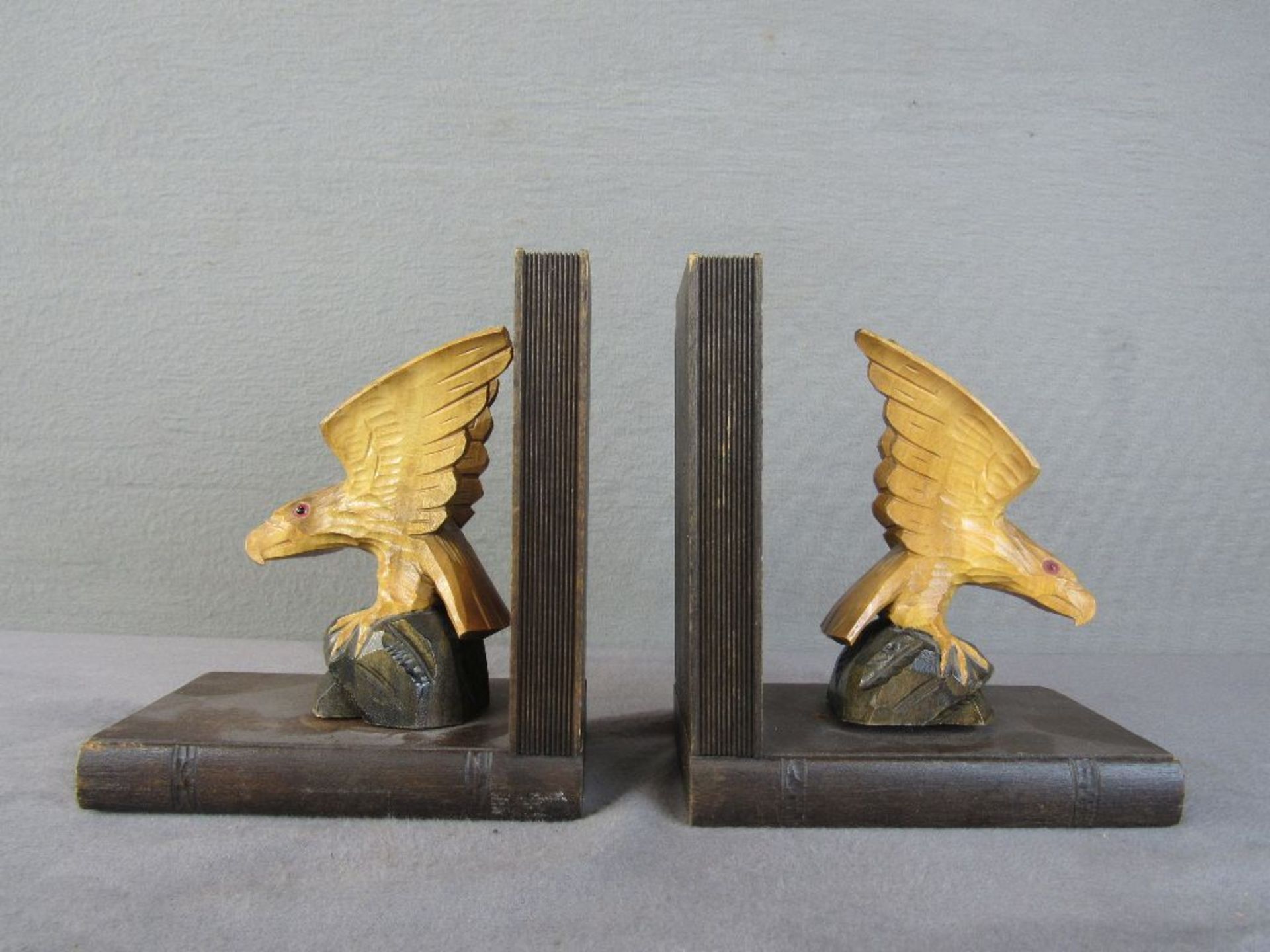 Zwei Buchstützen Adler 19cm hoch - Bild 2 aus 3