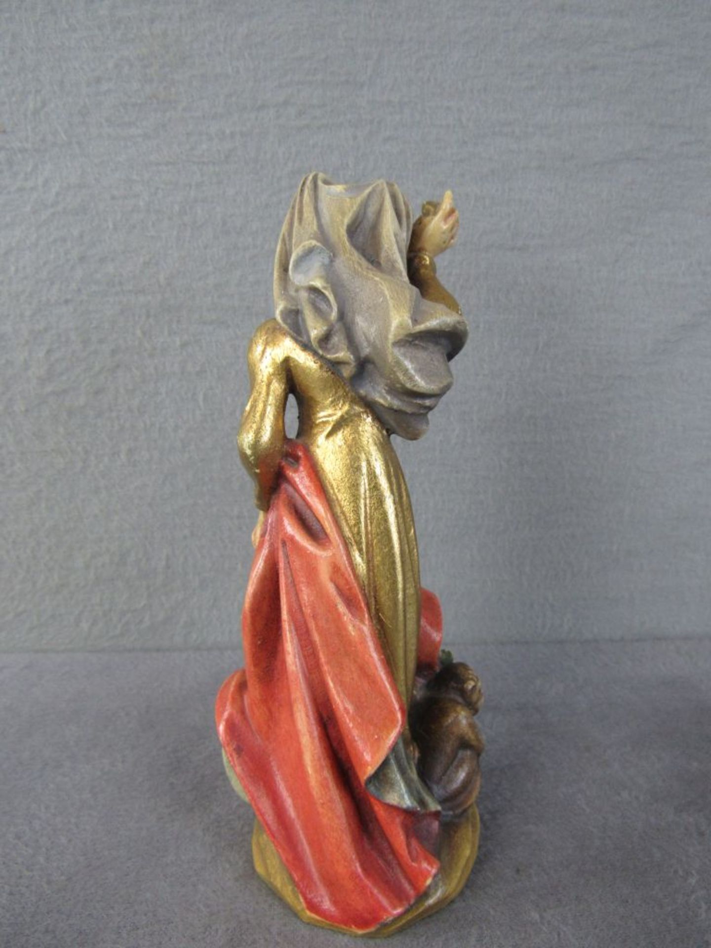 Geschnitzte gefasste Figur Holzskulptur Dame 18cm hoch - Bild 4 aus 6