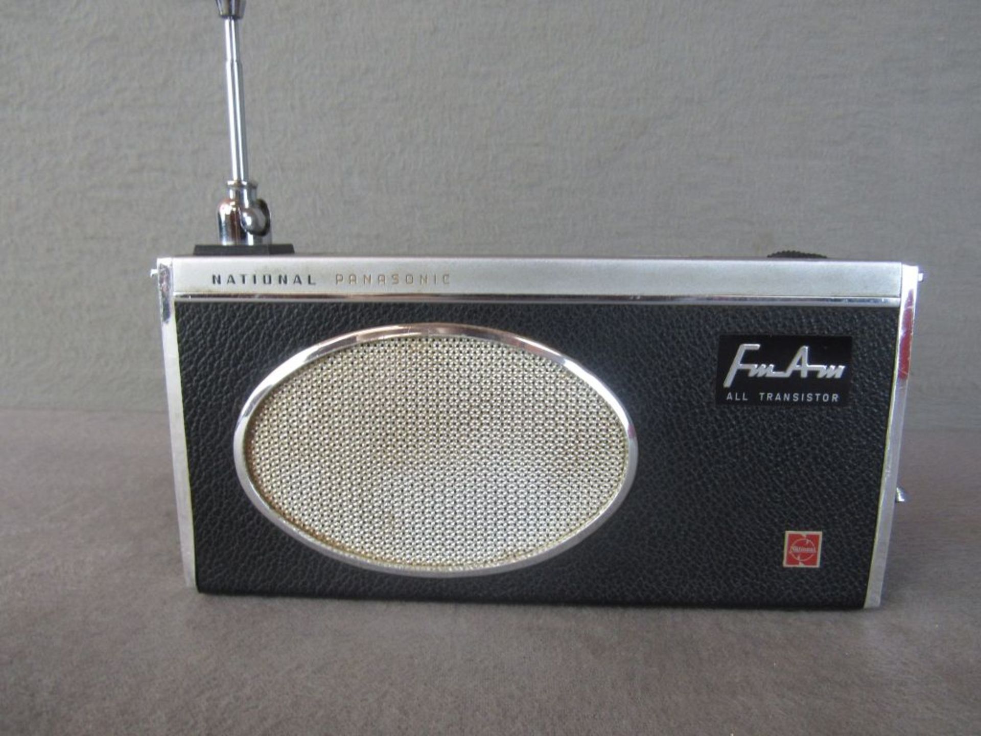 Zwei kleine Kofferradios 60er Jahre Länge: 1x 19,5cm 1x 15,5cm - Bild 4 aus 5