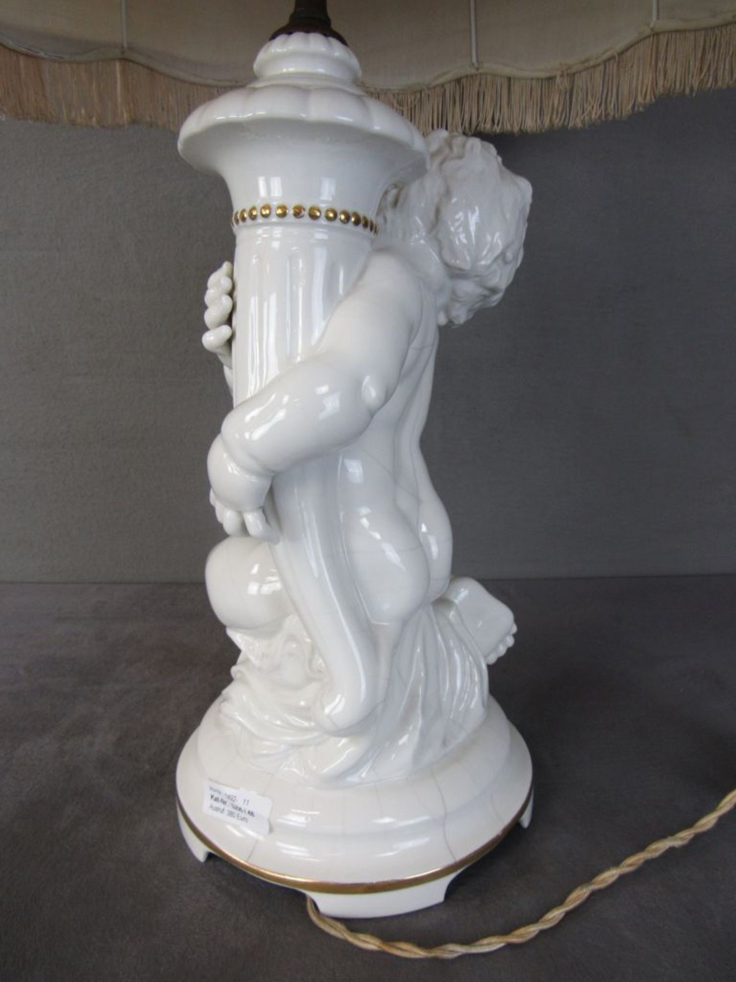 Antike Tischlampe Putto mit Füllhorn 76cm hoch Modellnummer 48 Hutschenreuther Abteilung für Kunst - Image 7 of 9