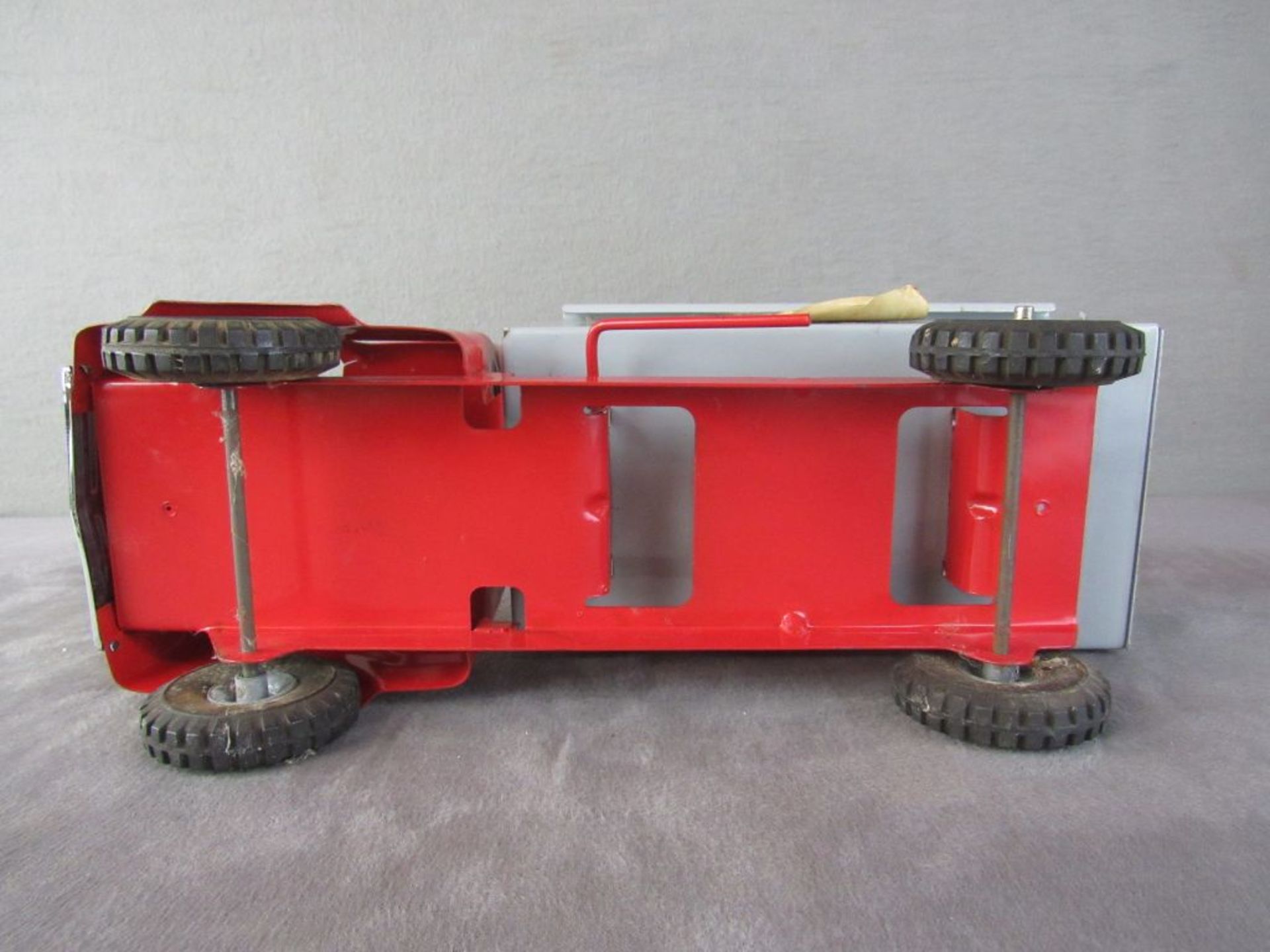 Blechspielzeug LKW Englischer Hersteller 50er Jahre mit Kippfunktion 37cm lang - Image 6 of 6