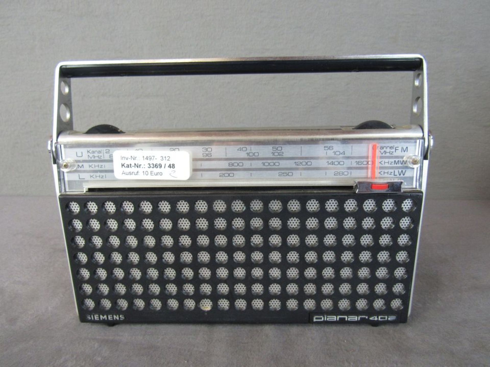 Zwei Kofferradios 1x Siemens 1x Poppi in OK - Bild 2 aus 8