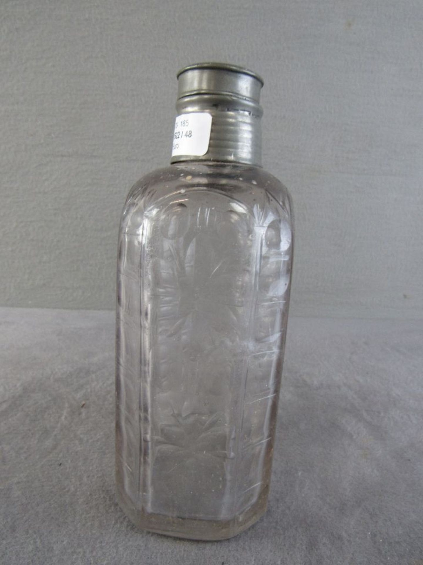 Antike Glasflasche Barock geschätzt um 1750 Metallverschluß Sternornamentik 22cm hoch - Bild 2 aus 5
