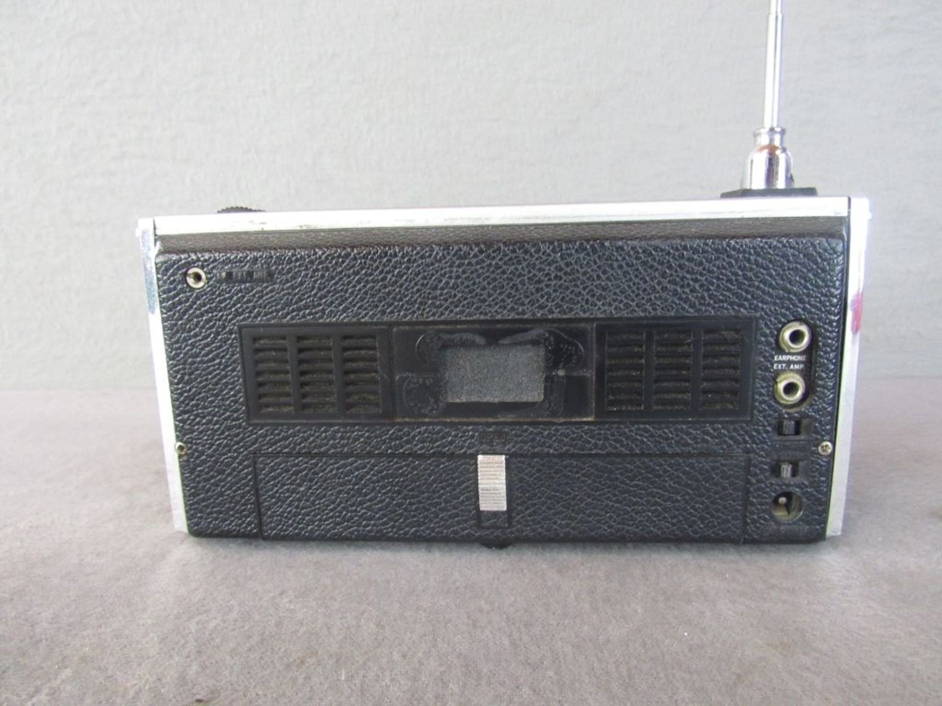 Zwei kleine Kofferradios 60er Jahre Länge: 1x 19,5cm 1x 15,5cm - Bild 5 aus 5