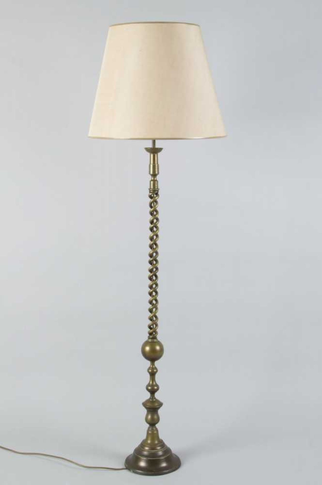 Stehlampe