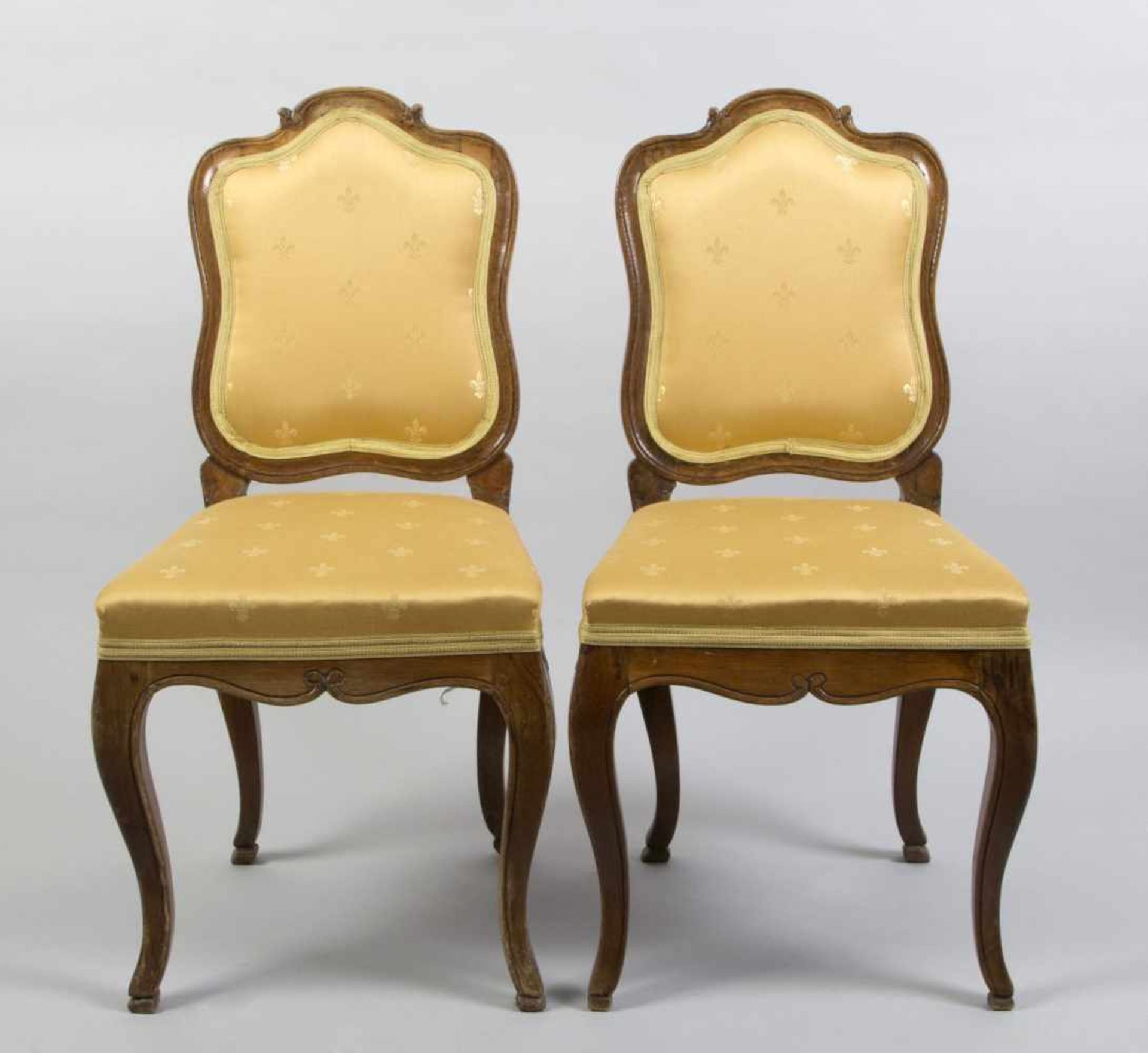Ein Paar Barock-Stühle<