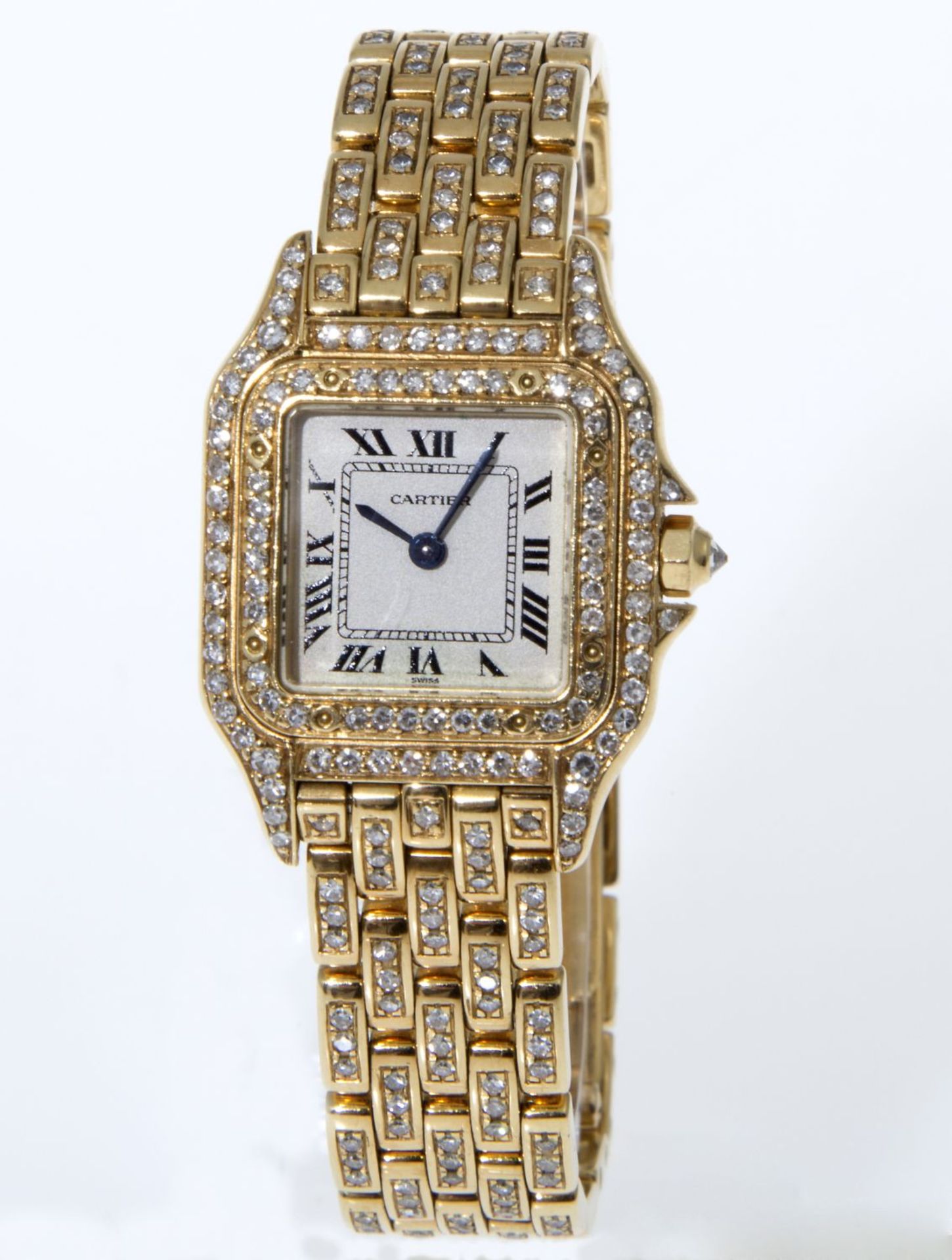 Cartier-Damenarmbanduhr "Panthère" mit reichem Diamant-BesatzGehäuse und Armband aus Gelbgold 750. - Bild 2 aus 3