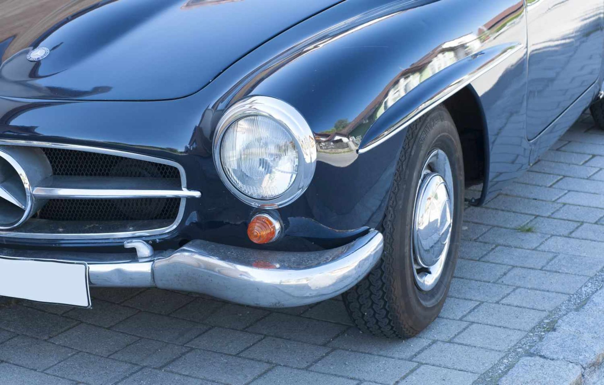 Mercedes-Benz 190 SLCabrio Roadster, Oldtimer. Baujahr 1962. Dunkelblau lackiert mit dunkelblauem - Image 9 of 25