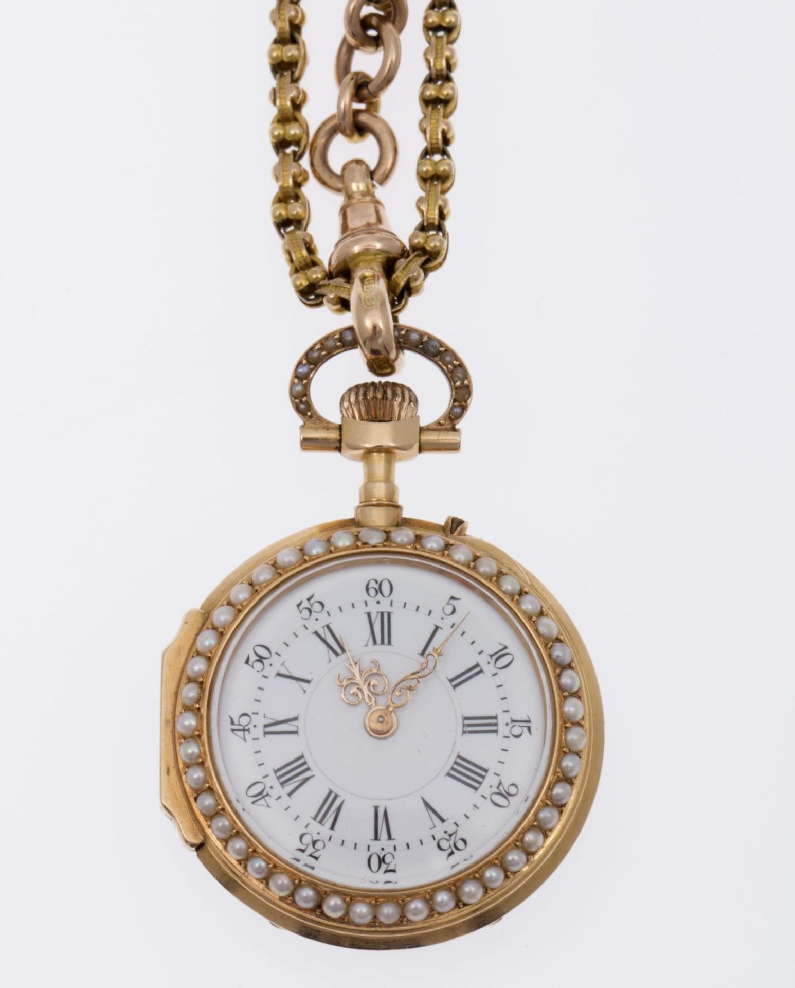Dekorative Damentaschenuhr an Uhrenkette