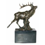 Bronze-Figur "Hirsch- Zehnender", Nachguß 20. Jh., signiert "Milo", braun patiniert,Gießermarke "