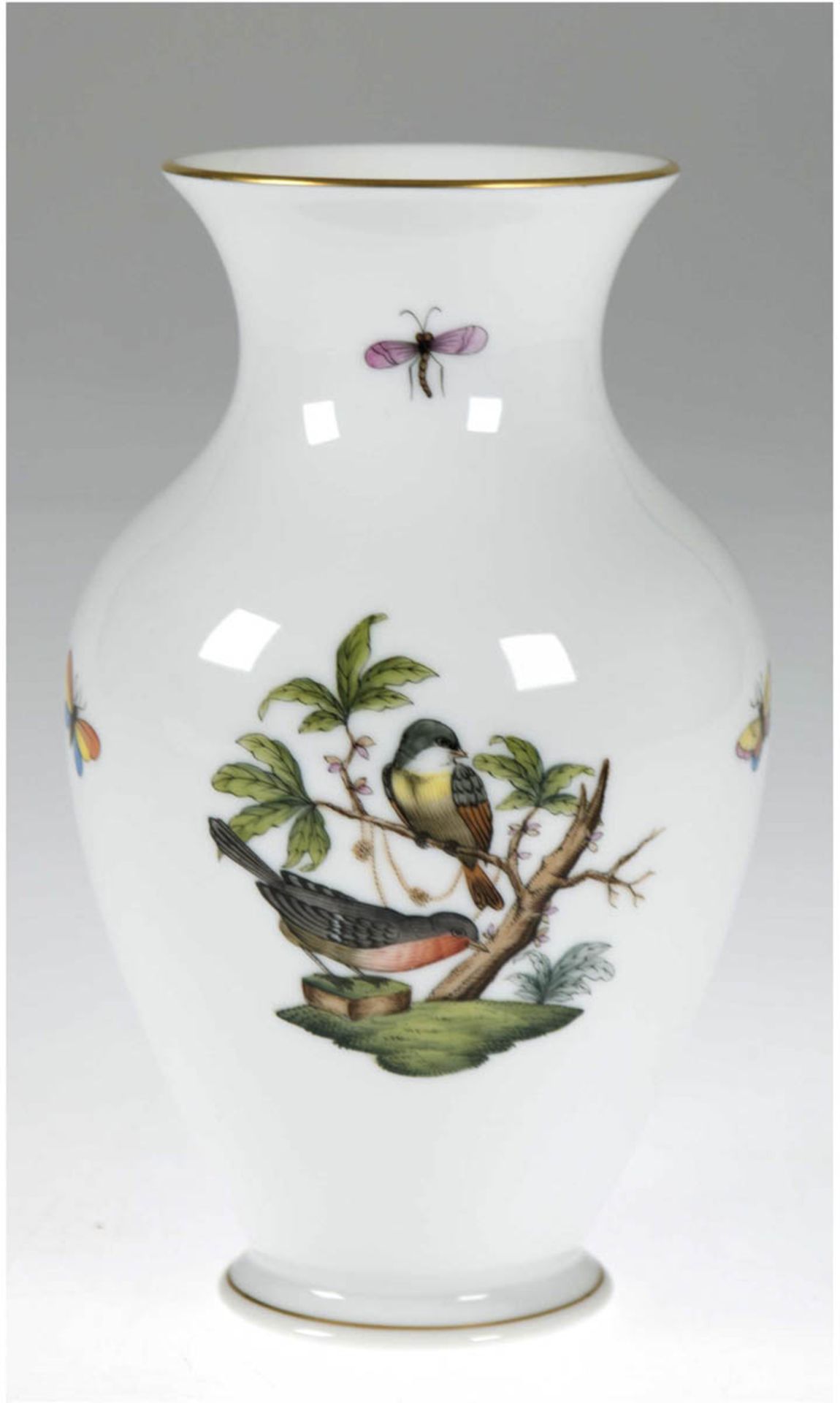 Herend-Vase, Victoria, Vogel- und Schmetterlingmotive, Goldrand, H. 17,5 cm