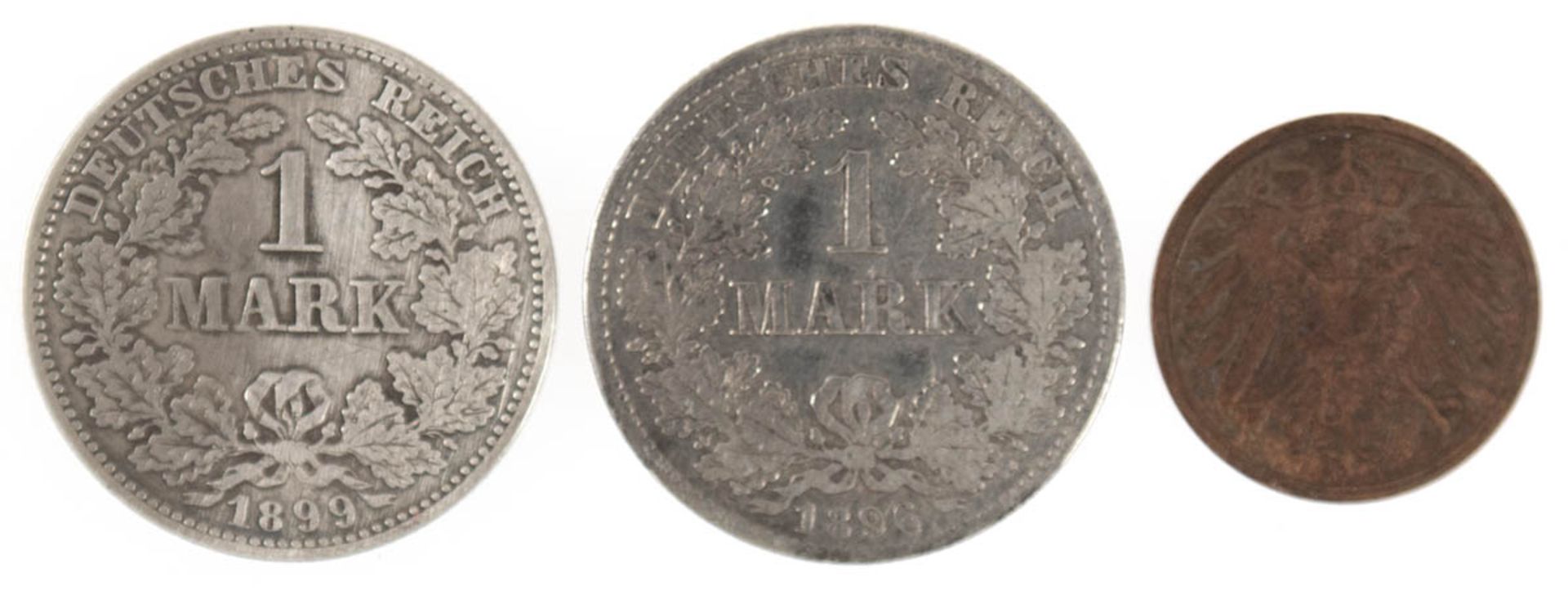 Konvolut von 3 Münzen, Deutsches Reich, dabei 2x 1 Mark, 1896 D und 1899 E und 1 Pfennig,1891 J