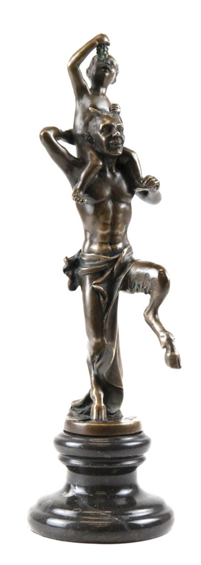 Bronze-Figur "Satyr, auf seinen Schultern den Trauben essenden Bacchus als Knabentragend", Nachguß
