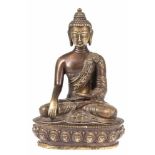 Buddha-Figur "Buddha mit Geste der Erdberührung auf Lotosthron sitzend", Tibet, 19. Jh.,Bronze,