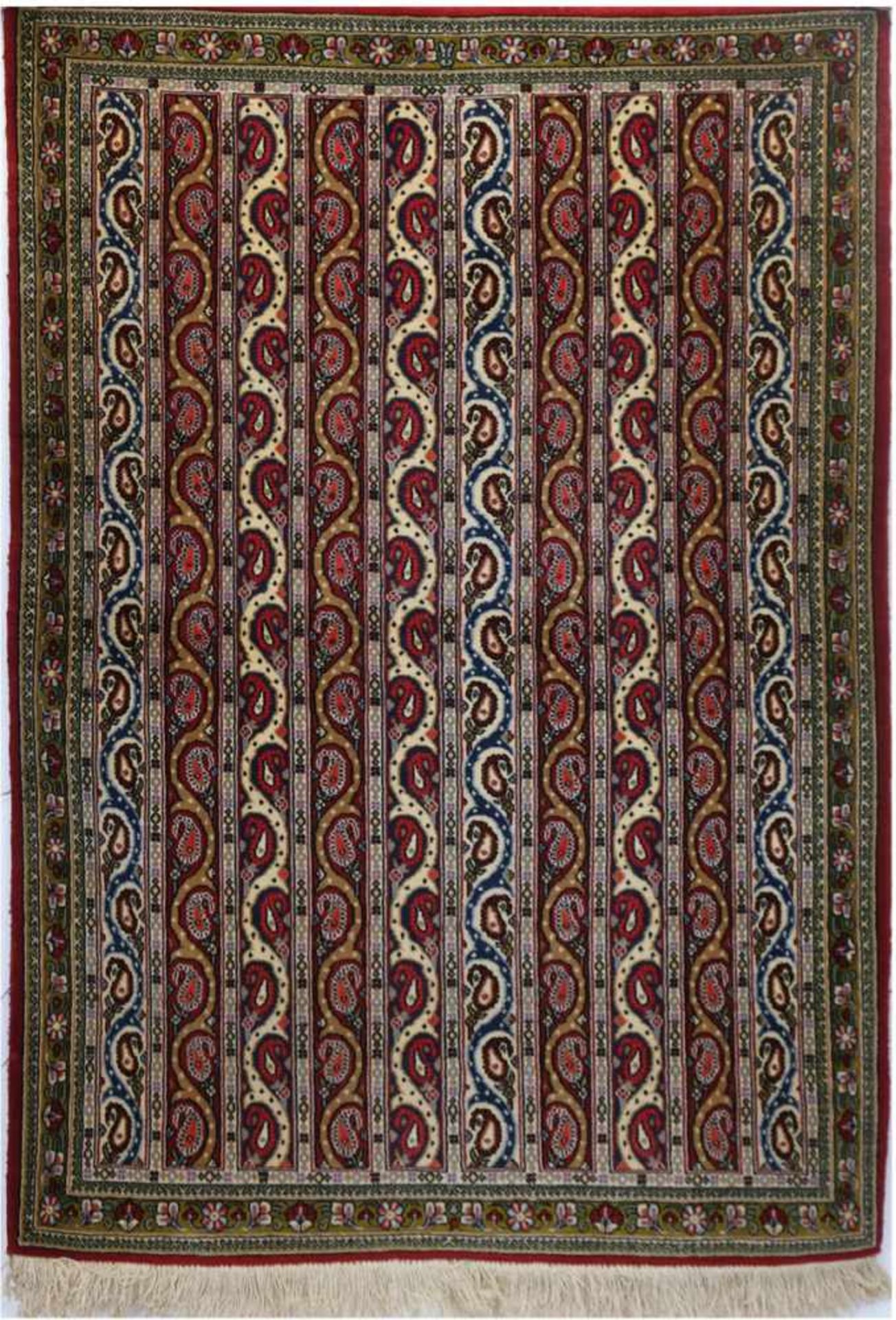 Teppich, mehrfarbig, mit durchgehendem Muster und floralen Motiven, guter Zustand, 155x106cm
