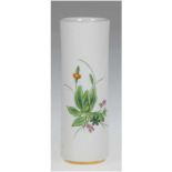 Meissen-Vase, Wiesenblumenmotive, bunt, nach Findeisen, Goldrand, 1. Wahl, H. 16 cm