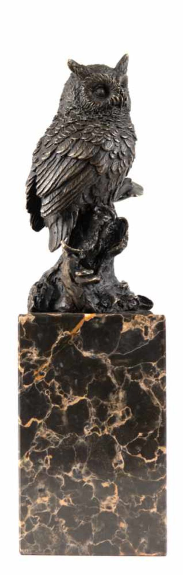 Bronze-Figur "Eule auf Ast sitzend", Nachguß 20. Jh., signiert "Milo", braun patiniert,Gießerstempel