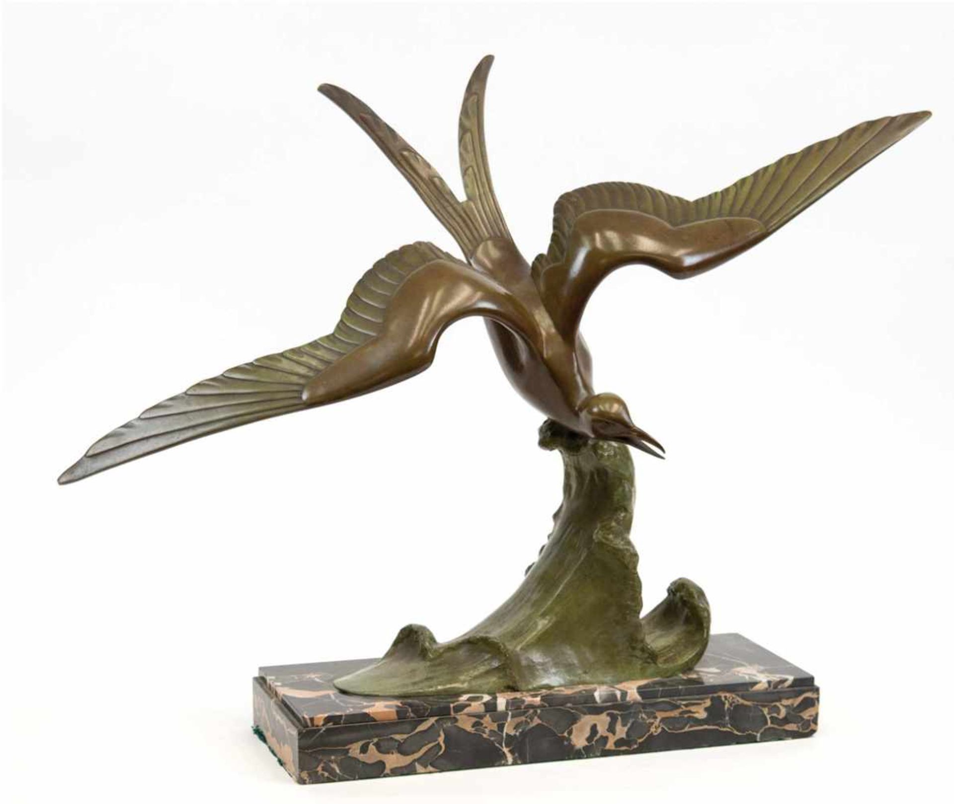 Ruchot, Ch. (Bildhauer, tätig um 1900-1930) "Fliegende Möwe über einen Wellenkamm",Bronze,