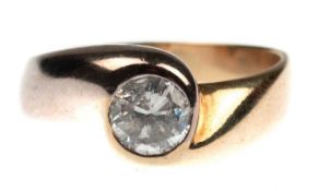 Brillant-Ring, 585er WG/GG, ges. 8,6 g, Brillant-Solitär von 1,0 ct (punziert), ca. W/P1,RG 61