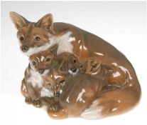 Porzellanfigur "Fuchsfamilie", Royal Copenhagen, Entwurf Peter Herold, Mod.-Nr. 1788,farbig