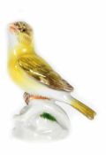 Meissen-Figur "Vogel", polychrom bemalt, 1. Wahl, Schnabel min. bestoßen, H. 5,8 cm