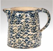 Bunzlauer Krug, um 1900, blau/grüner Dekor, Gebrauchspuren, H. 14 cm