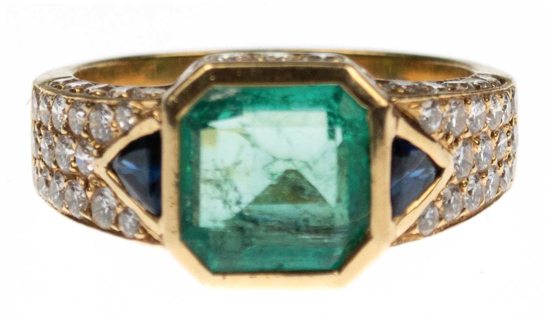Ring, 750er GG, ges. 8,1 g, achteckiger Smaragd von ca. 3,0 ct. mit natürlichem Jardin,Schiene