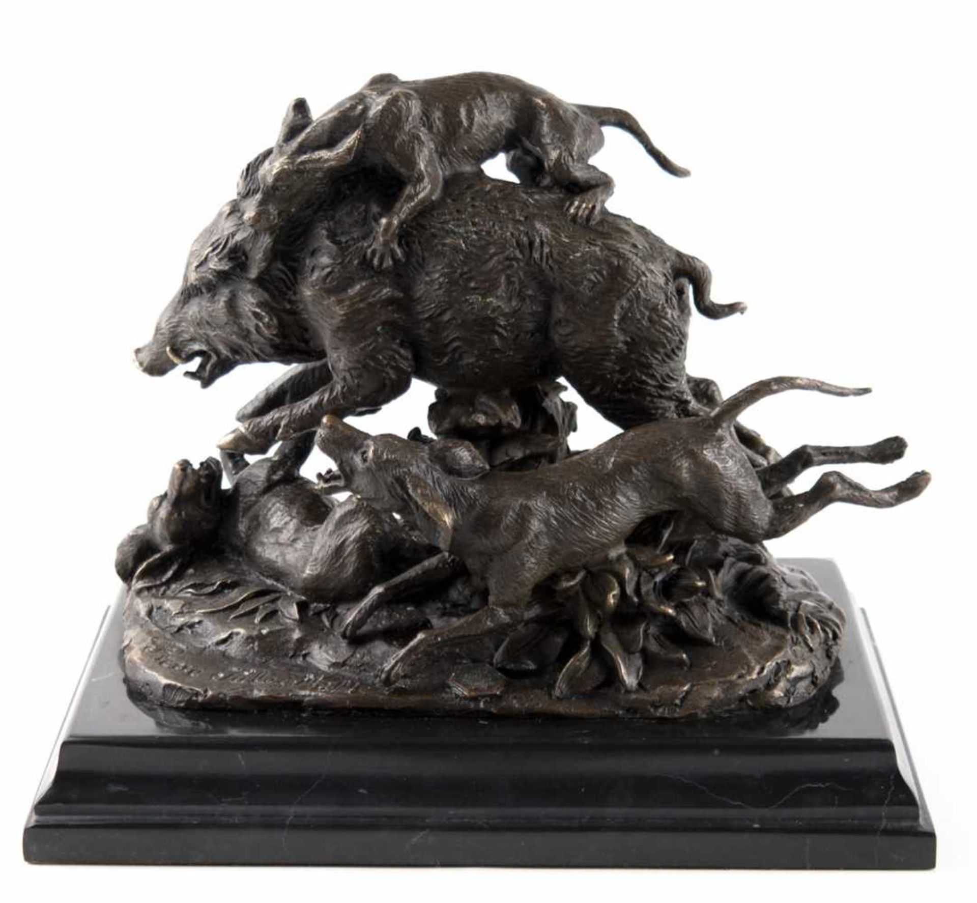 Bronze-Figurengruppe "Drei Jagdhunde greifen Keiler an", Nachguß 20. Jh., aufnaturalistischem Sockel