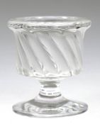 Fußbecher, Lalique, sign., diagonal gerippte Wandung, H. 7,5 cm