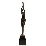 Bronze-Figur "Weiblicher Akt", Nachguß 20. Jh., signiert "Milo", braun patiniert,Gießerstempel "J.B.