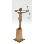 Figur "Bogenschützin", Bronze, auf Bronzesockel, H. 29,5 cm