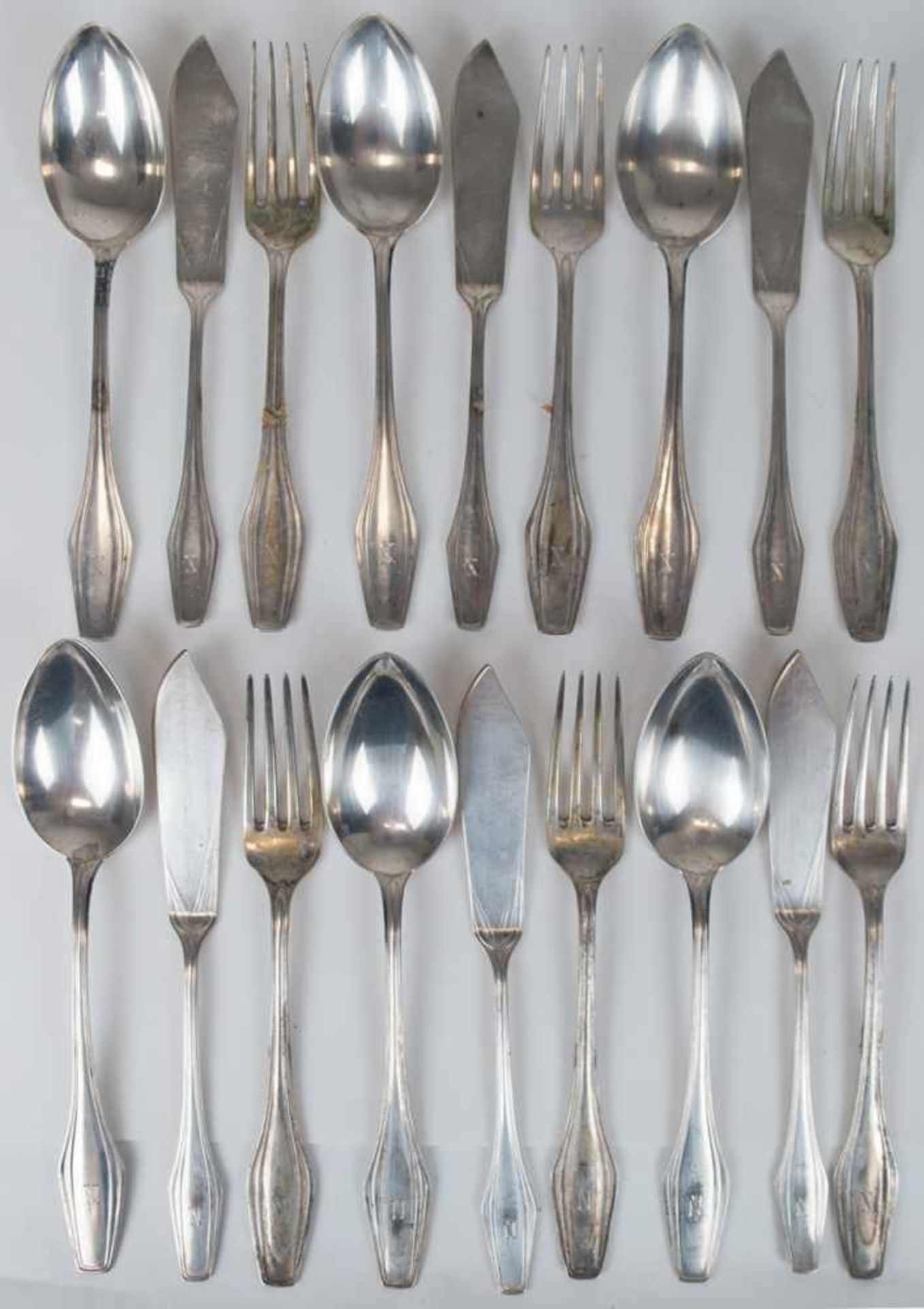 Jugendstil-Besteck für 6 Personen, 18-teilig, 800er Silber, Wilkens, bestehend aus 6Fischmessern,